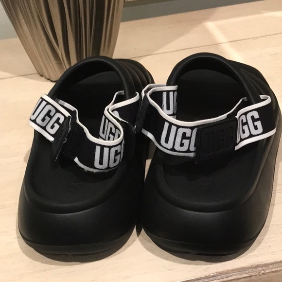 UGG men’s sandals sport yeah slide - Picture 2 of 3